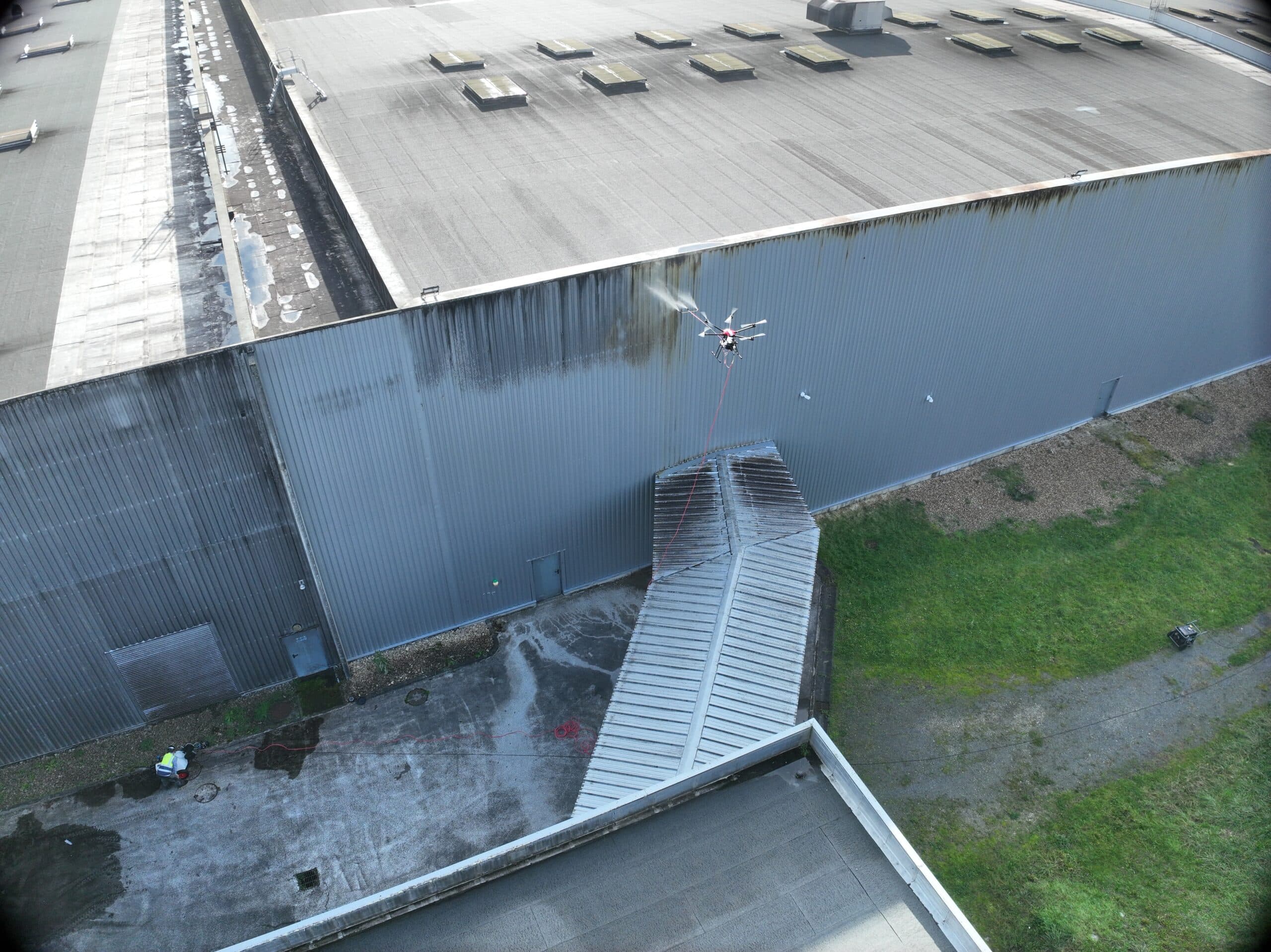 Nettoyage Drone Bâtiments Industriels & Logistique | BV-Groupe