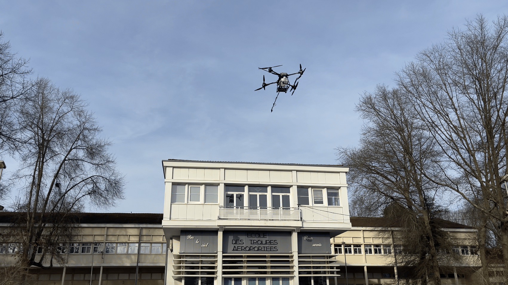 Maintenance immobilière par drone BV-Groupe / Drones Nettoyage